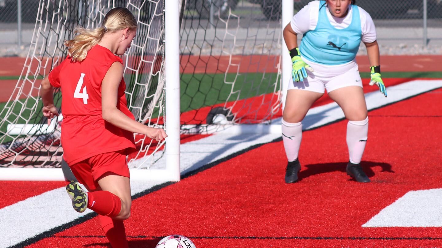 BRHS girls soccer, tennis, volleyball start fall seasons